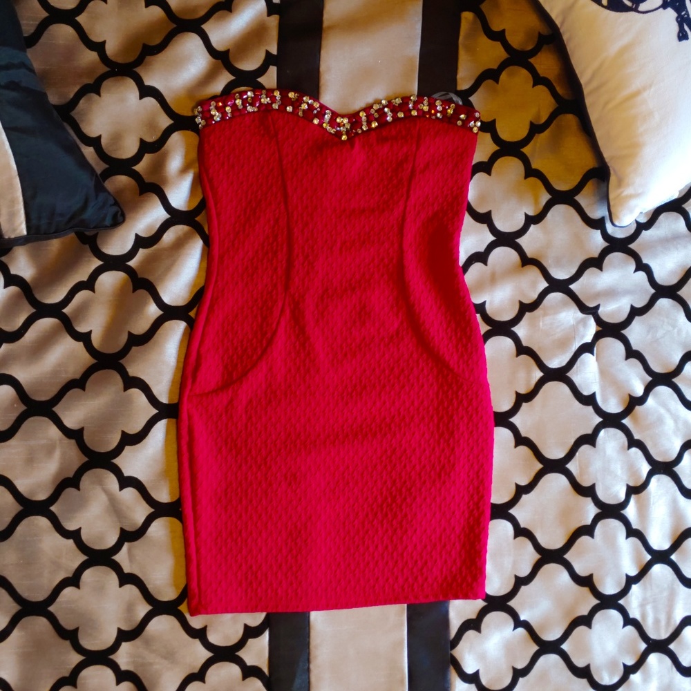 New Mode Red Stretchy Strapless Dress Sz: Large